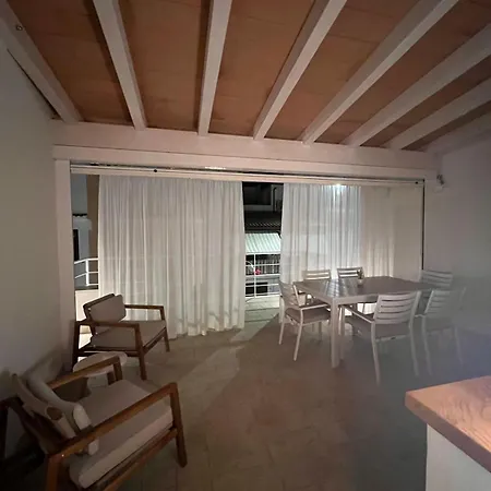 House Sea View Apartment *
