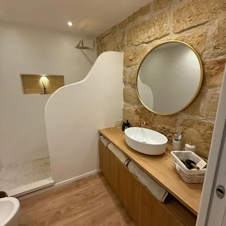 House Sea View Apartment *
